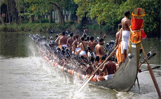 Aranmula Boat Race